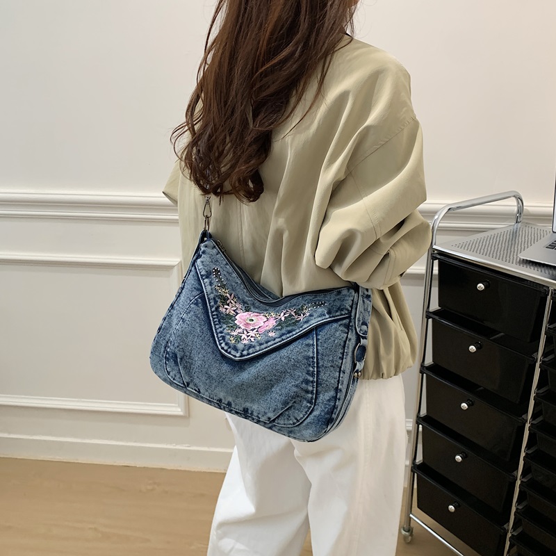 Vintage Denim Crossbody Should - Embroidery Jeans recension och pris