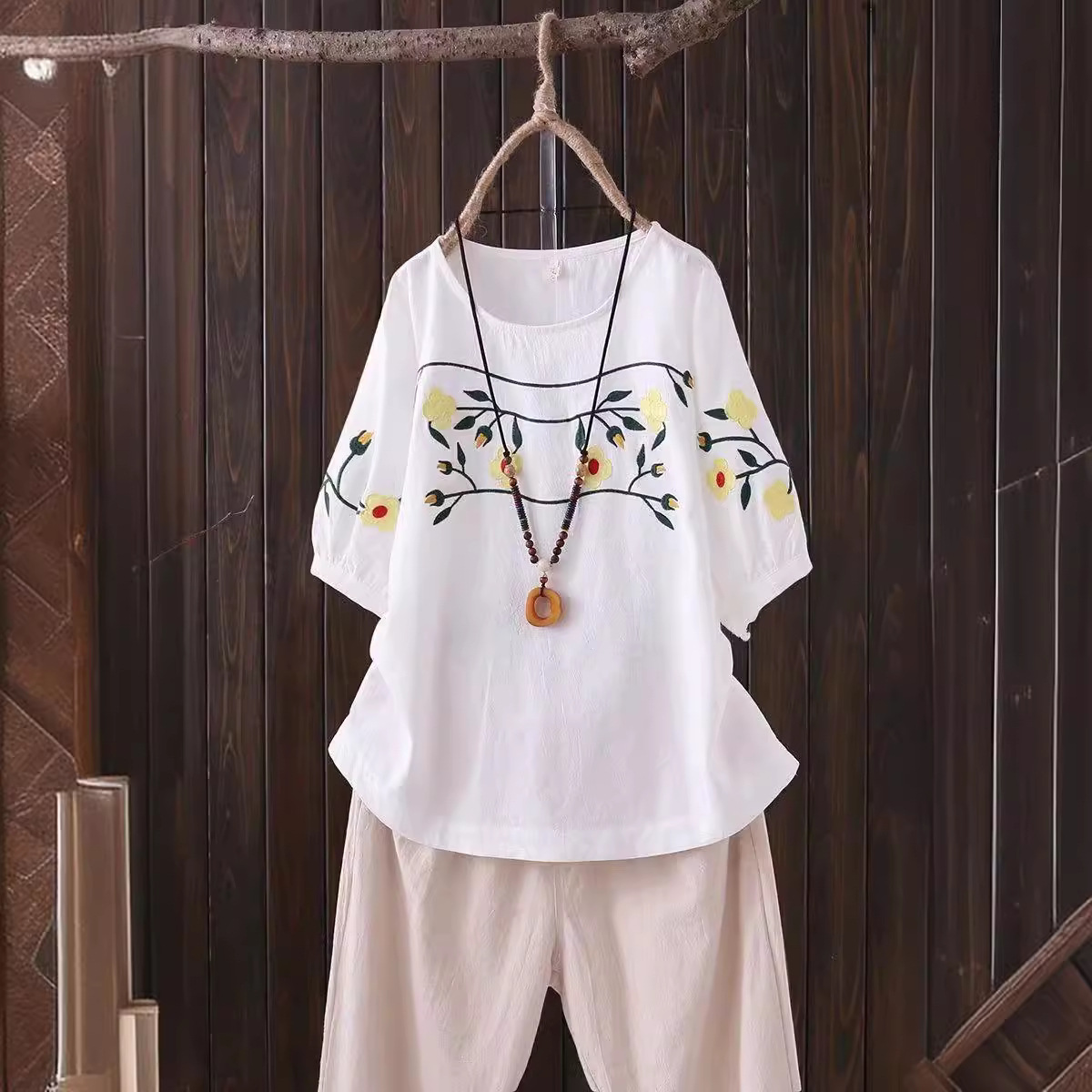 Plus-size Women's Spring and S - Embroidery Cotton Shirt recension och pris